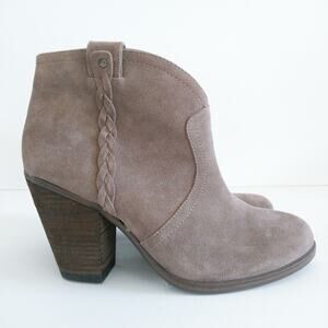 NEW Vince Camuto Size 7 Hudson Leather Ankle Boots Fall Bootie Heel Western Boho